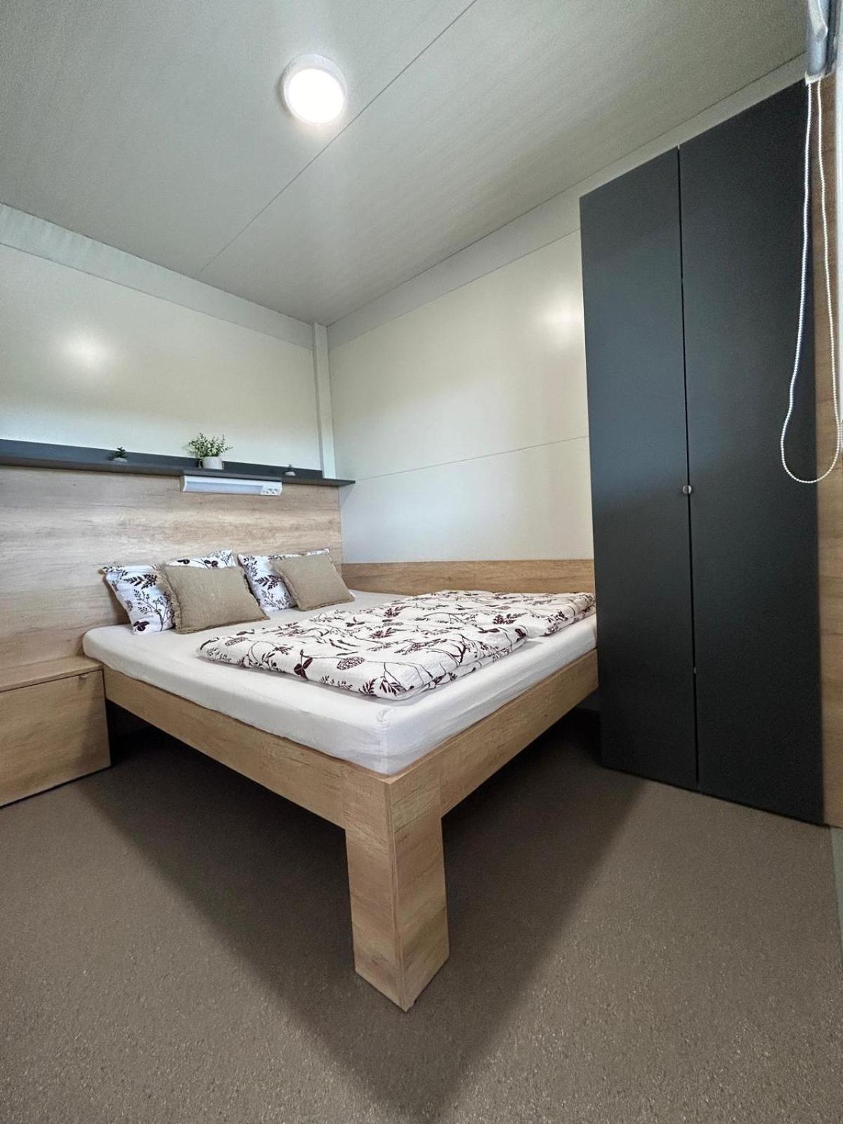 Mobile Home Vilmaris Pakostane Luaran gambar